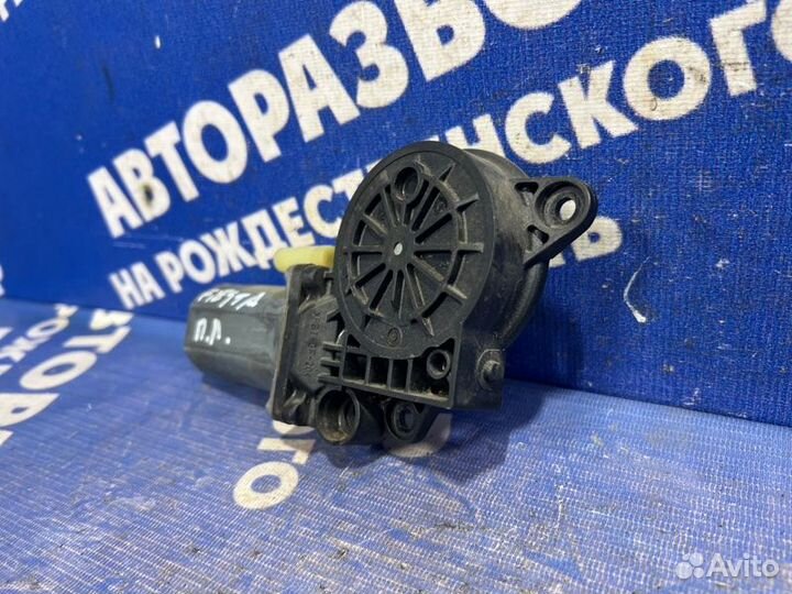 Моторчик стеклоподъемника Ford Fiesta 5 хэтчбек