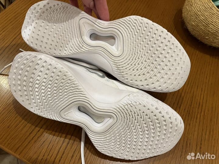 Кроссовки женские для тенниса