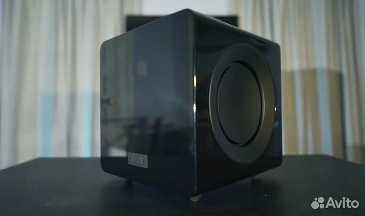 Сабвуфер KEF KF92