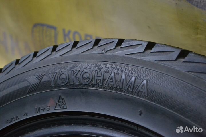 Yokohama Ice Guard IG30 215/55 R17