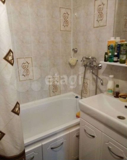 2-к. квартира, 50 м², 3/9 эт.