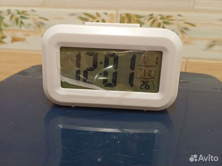 Электронный цифровой будильник