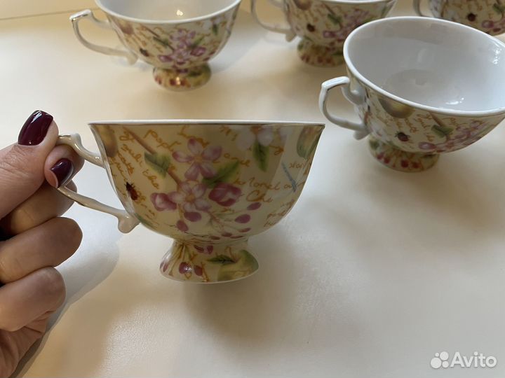 Набор чашек