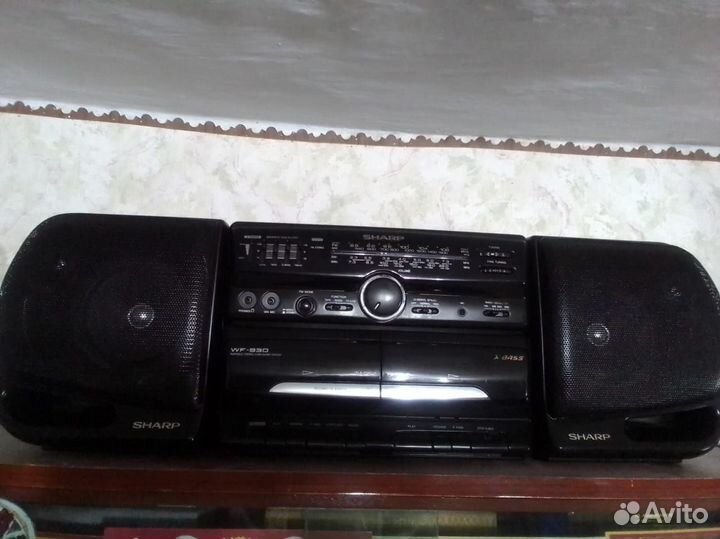 Кассетные магнитолы Шарп, Сони и Филлипс