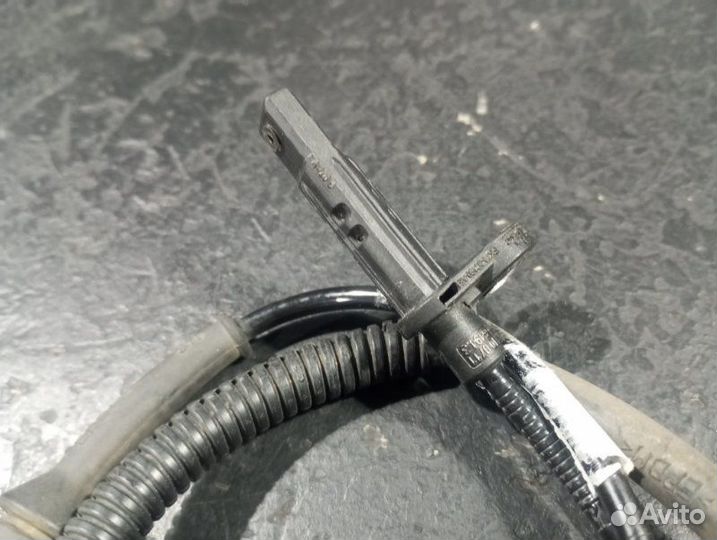 Датчик ABS задний Land Rover Discovery Sport L550