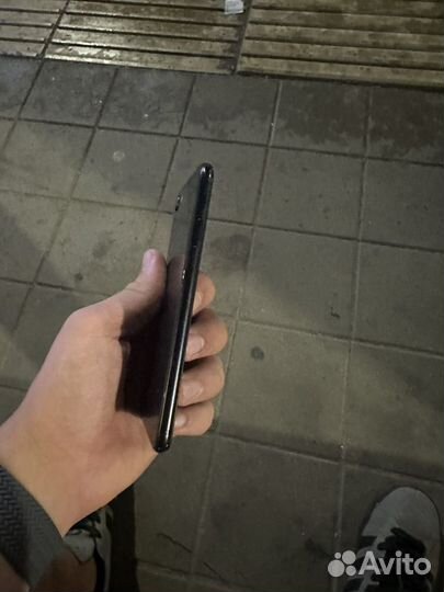 iPhone SE (2020), 64 ГБ