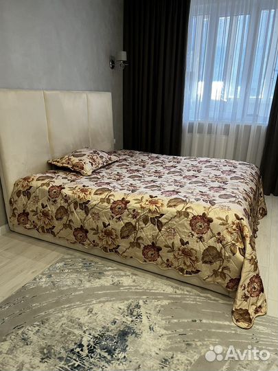 Покрывало на кровать евро 2,50/2,60