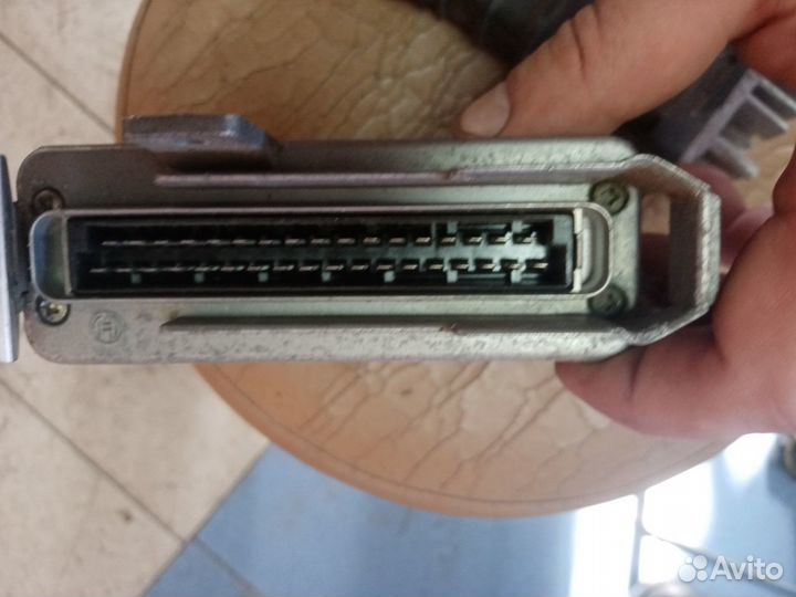 Эбу VW Passat (B3)