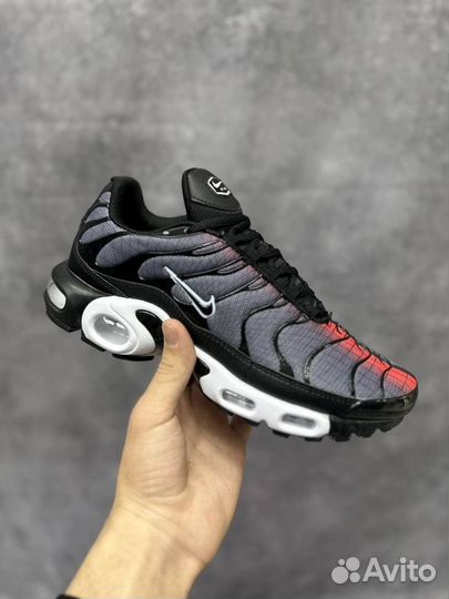 Кроссовки Nike Air Max Tn Plus