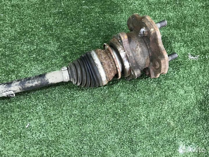 Привод левый задний Lexus RX200t/RX300/RX350/RX350