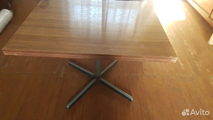 Подставка под телевизор