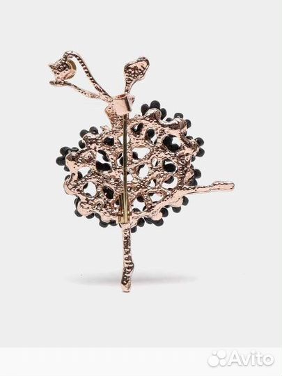 Новая брошь