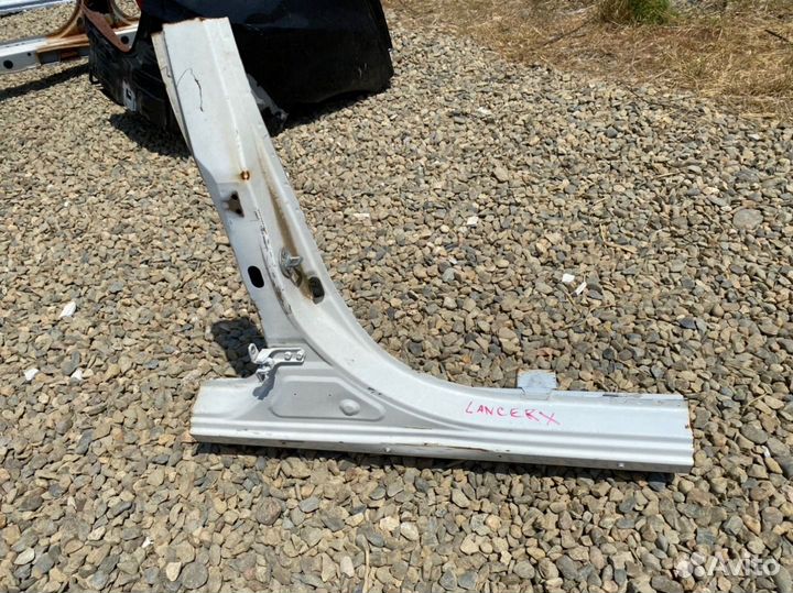 Б/У стойка кузова правый Mitsubishi Lancer 10 JY12