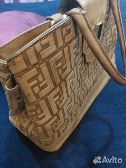 Fendi культовая сумка оригинал Италия