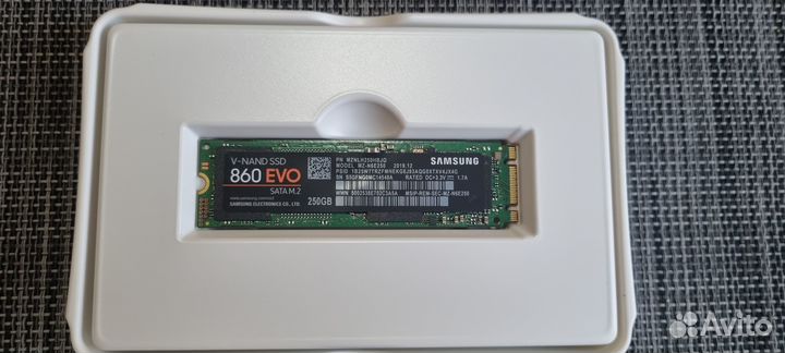 SSD Samsung 860 EVO M.2 2280 250GB (MZ-N6E250BW)