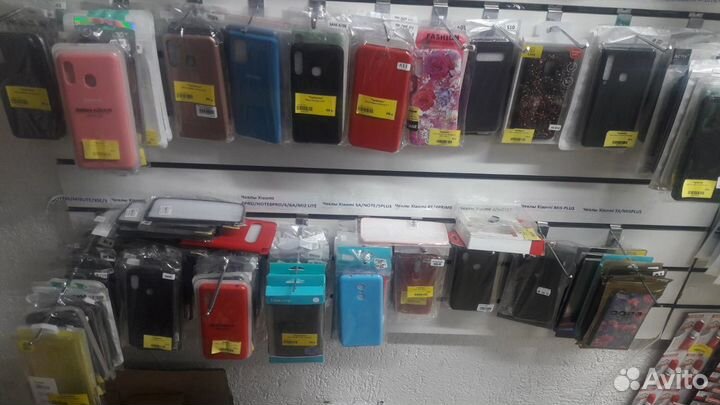 Чехлы для телефонов и планшетов