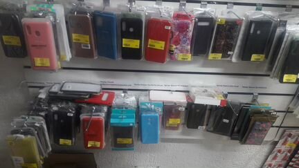 Чехлы для телефонов и планшетов