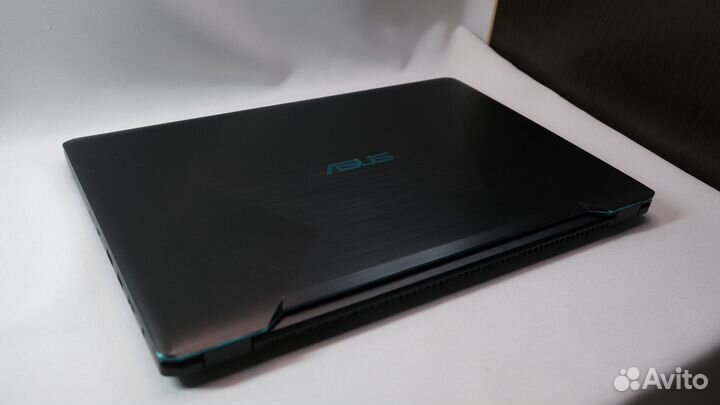 Игровой ноутбук Asus/ GTX1050 SSD Ryzen 5-3th