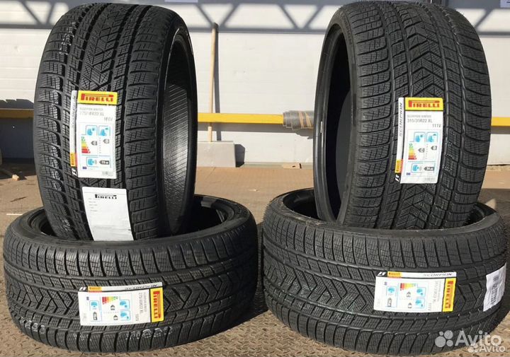 Pirelli Scorpion Winter RFT 275/40 R22 и 315/35 R22 111V