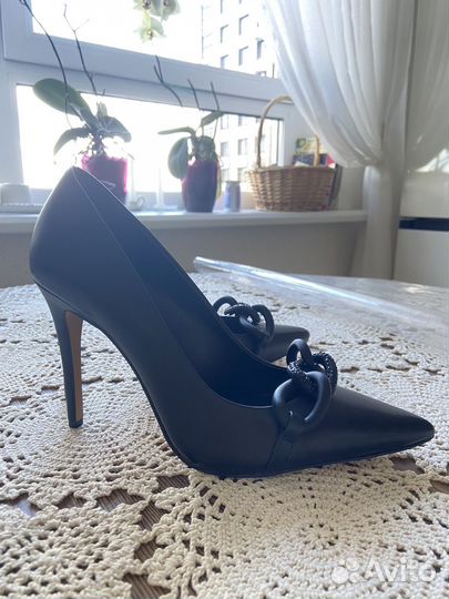 Туфли женские 37 размер. Карл Лагерфельд