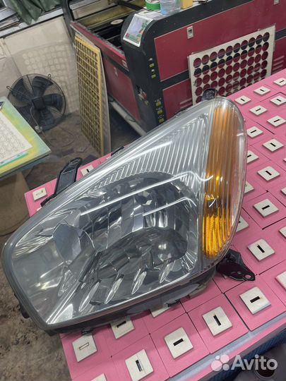 Фара оригинал toyota rav 4
