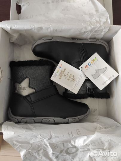 Ботинки Geox новые для девочек р-р 24, р.25