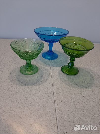 Вазочки креманки старинные, цветное стекло