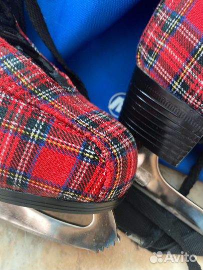 Коньки фигурные + сумка