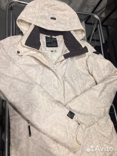 Горнолыжная куртка