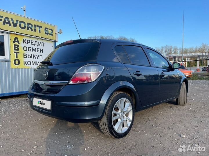 Opel Astra 1.6 МТ, 2011, 190 500 км