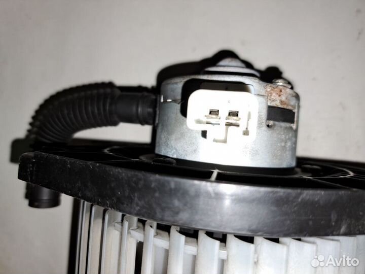Мотор печки на Mitsubishi Outlander сw5W