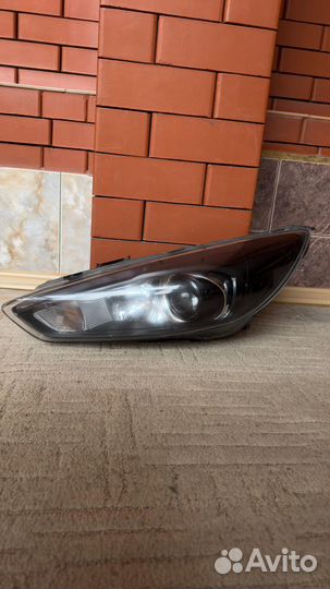 Фара ford focus 3 ксенон