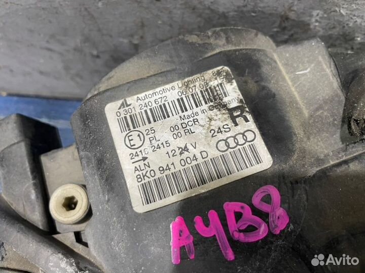 Фара ксенон правая Audi A4 B8 Дорест