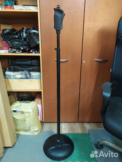 Bespeco MS14 Стойка микрофонная напольная