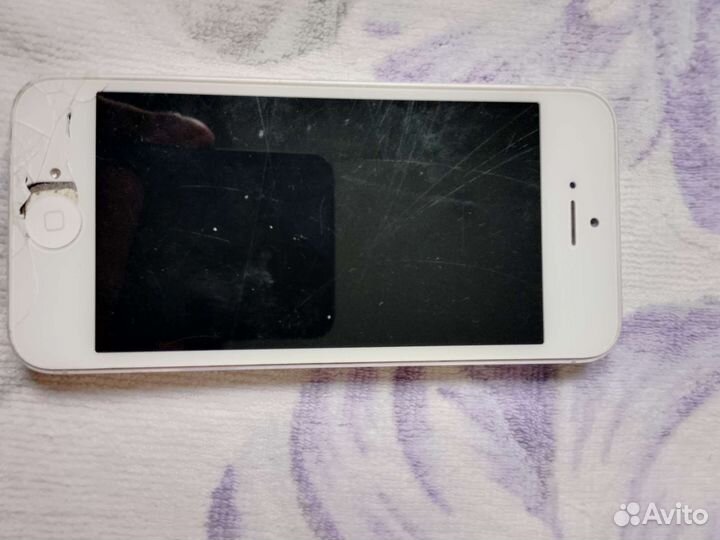 Телефон iPhone 5s