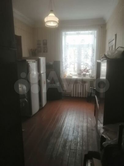 2-к. квартира, 58 м², 1/4 эт.