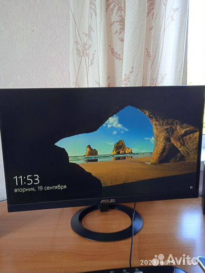 Монитор для компьютера