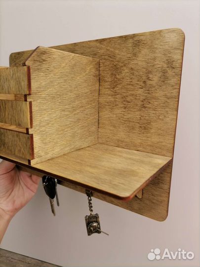 Ключница настенная из дерева