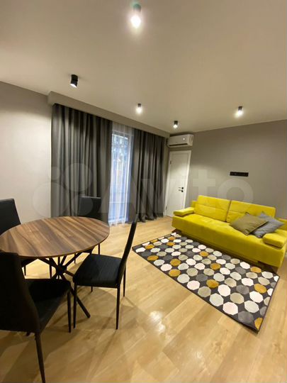 2-к. квартира, 47 м², 1/3 эт.