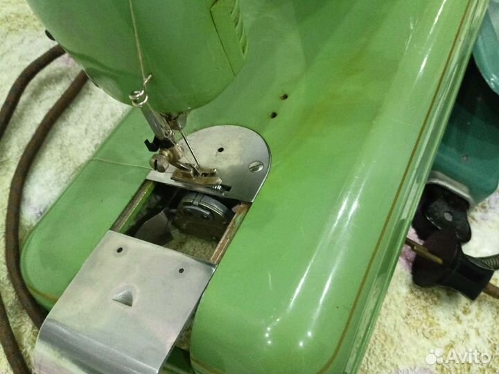 Швейная машинка волга модель 3к.зип г.Ржев