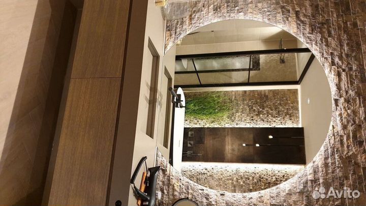 Зеркало с подсветкой в ванную полукруглое Camilla