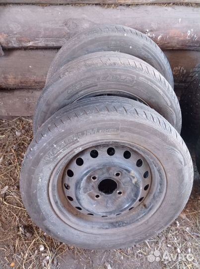 3 Колеса летних r14 бу