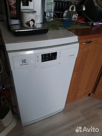 Посудомоечная машина Electrolux 45