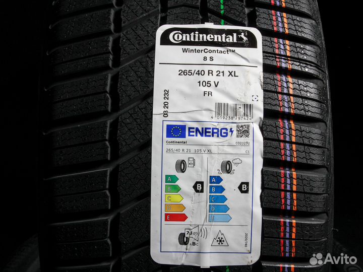 Continental WinterContact 8S 255/40 R21 и 265/40 R21 96V