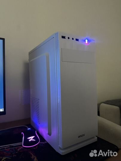 Офисный компьютер