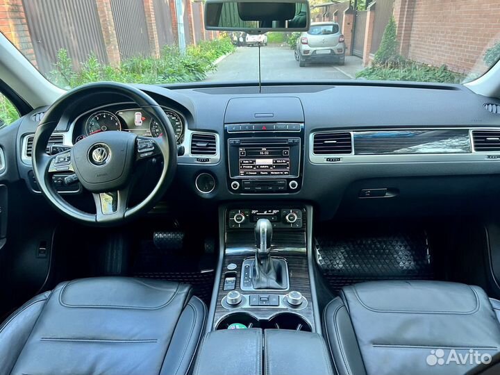 Volkswagen Touareg, 2015