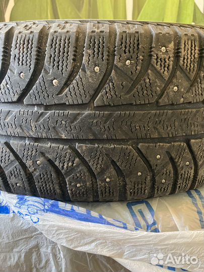 Bridgestone Ice Cruiser 7000 2.25/4.5 R16