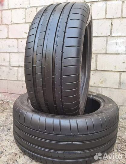 Michelin Pilot Super Sport 255/45 R19 97U