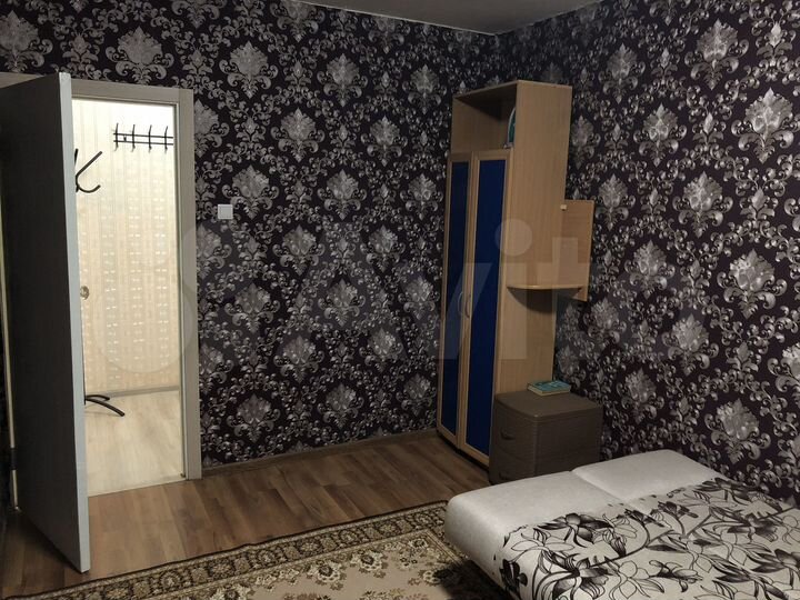 2-к. квартира, 57 м², 6/10 эт.