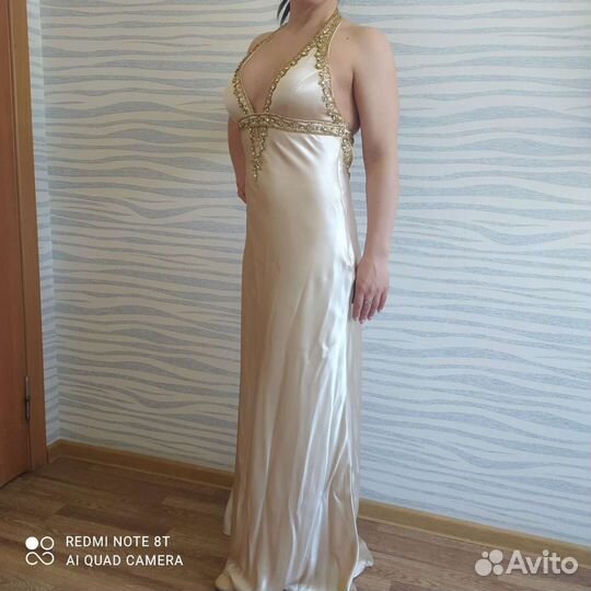 Платье вечернее